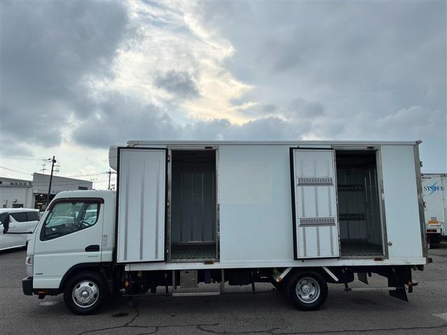 Mitsubishi Fuso Canter 11