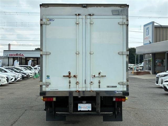 Mitsubishi Fuso Canter 8