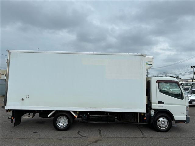 Mitsubishi Fuso Canter 9
