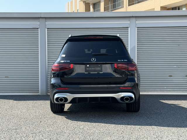 Mercedes-Benz GLB 8