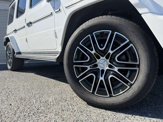 Mercedes-Benz G-Class 12