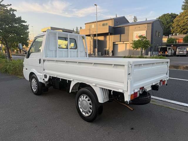 Mazda Bongo Truck 5