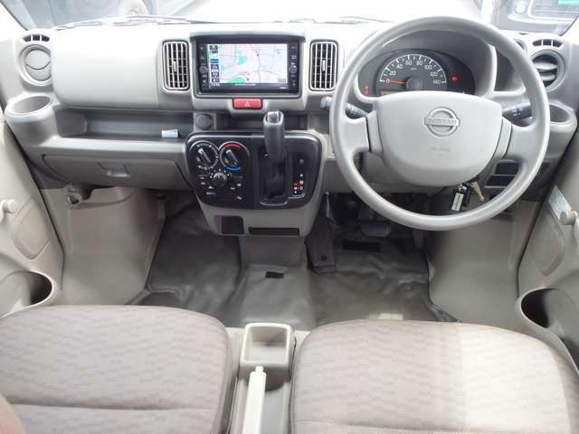 Nissan NV100 Clipper 11