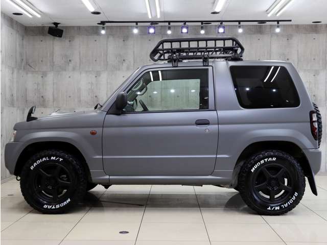 Mitsubishi Pajero Mini 11