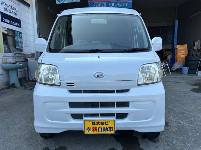 Daihatsu Hijet Cargo 11