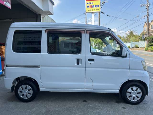 Daihatsu Hijet Cargo 9
