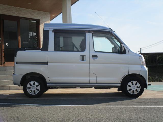 Daihatsu Hijet Deck Van 4