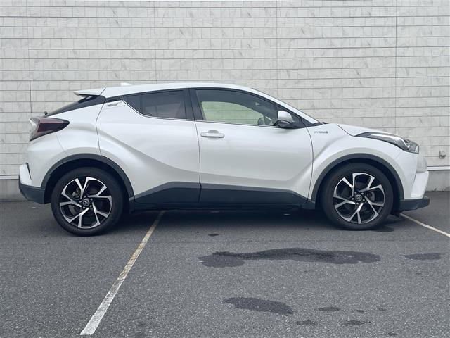 Other Japanese C-HR 8