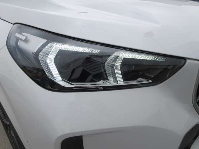 BMW X1 12