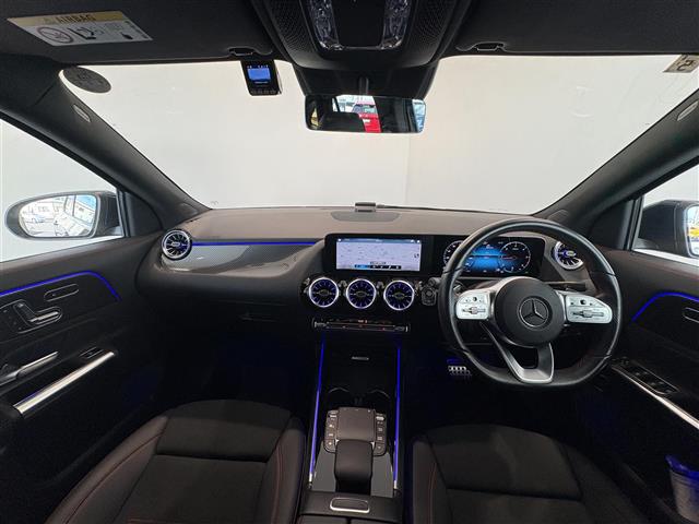 Mercedes-Benz GLA-Class 6