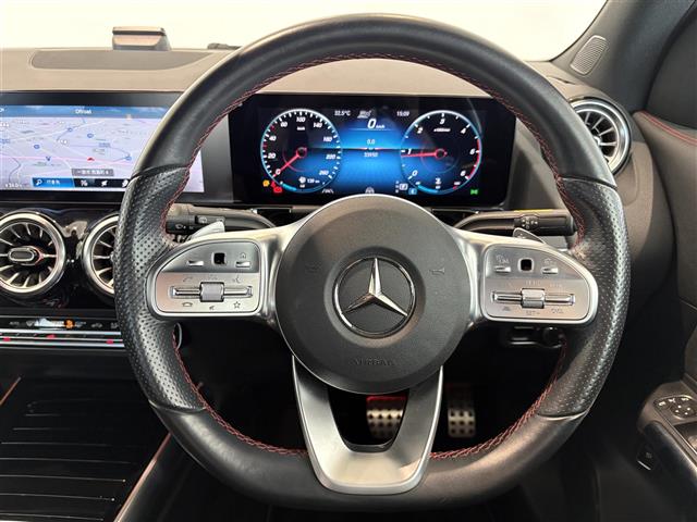 Mercedes-Benz GLA-Class 7