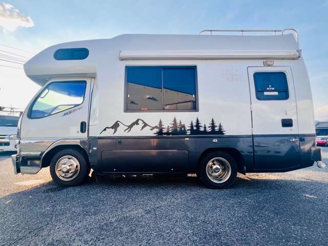 Mitsubishi Fuso Canter 4