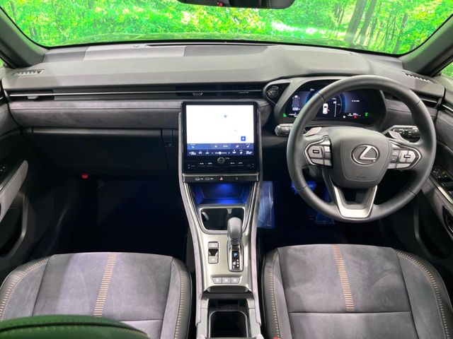 Lexus LBX 2