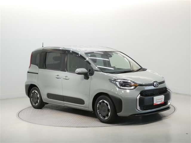 Toyota Sienta 8