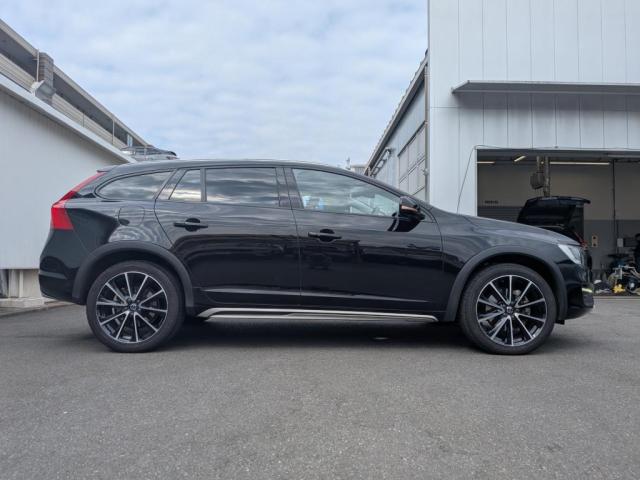 Volvo V60 Cross Country 12