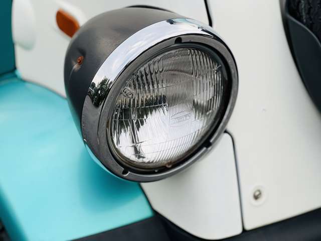 Daihatsu Midget II 12