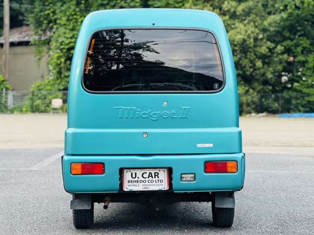 Daihatsu Midget II 3