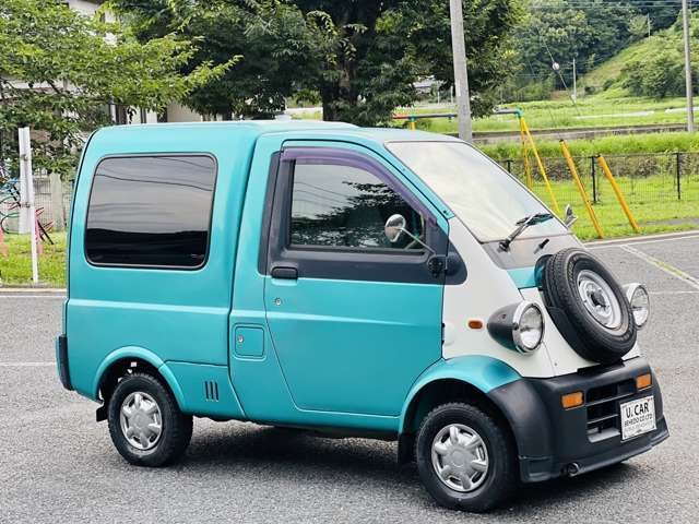 Daihatsu Midget II 8