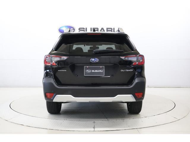 Subaru Legacy Outback 6