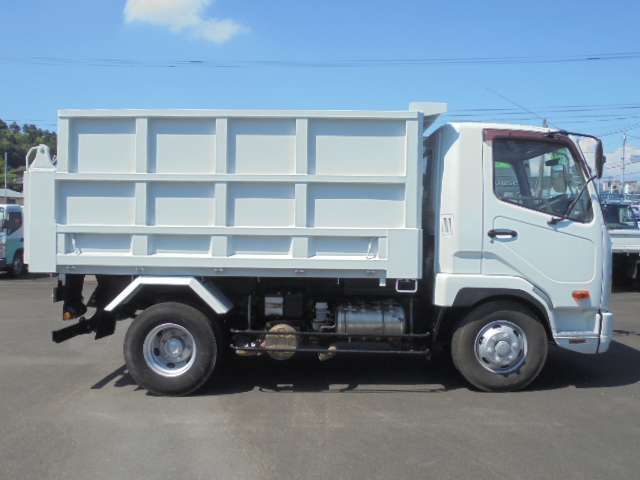 Mitsubishi Fuso Fighter 10