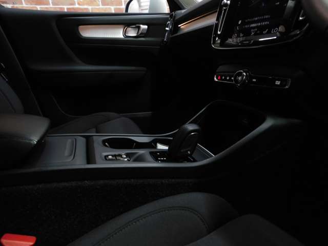 Volvo XC40 11