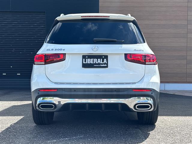 Mercedes-Benz GLB 12