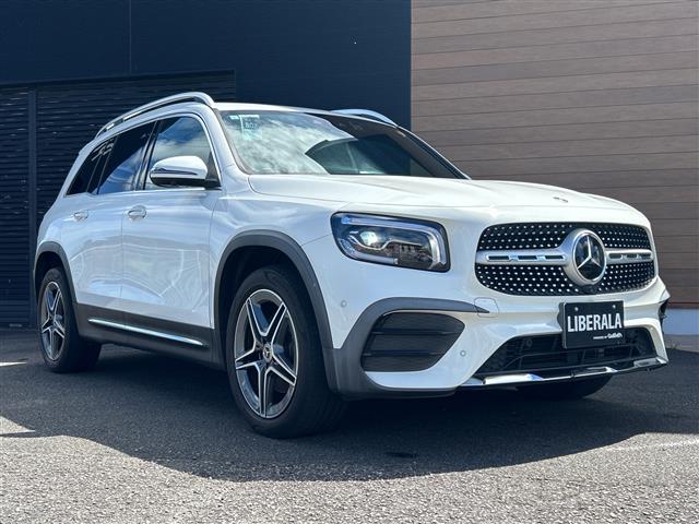 Mercedes-Benz GLB 8