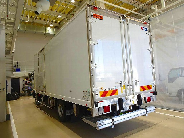 Hino Ranger 12