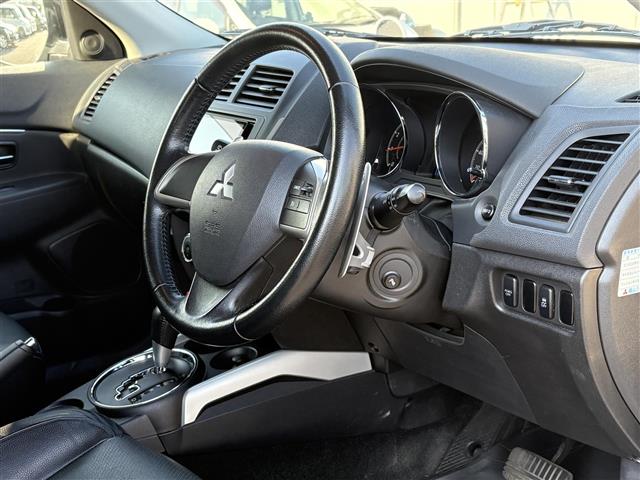Mitsubishi RVR 8