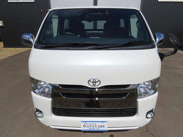 Toyota Hiace Van 2