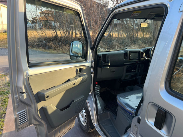 Mitsubishi Minicab MiEV 12