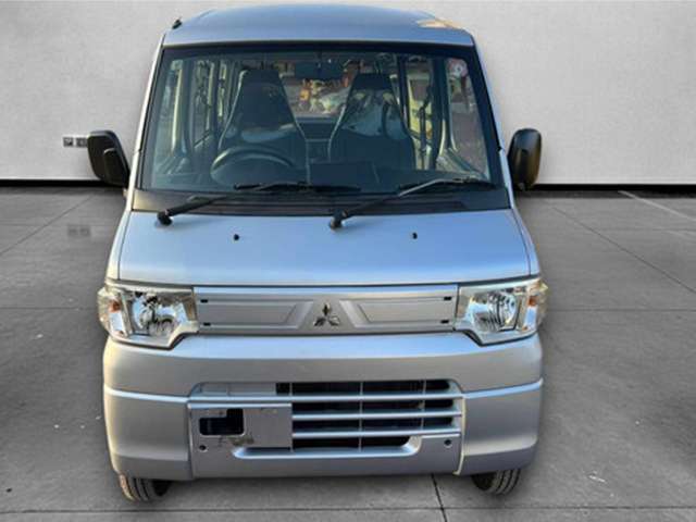 Mitsubishi Minicab MiEV 7