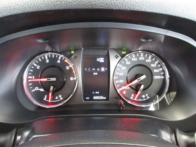 Toyota Hilux 12