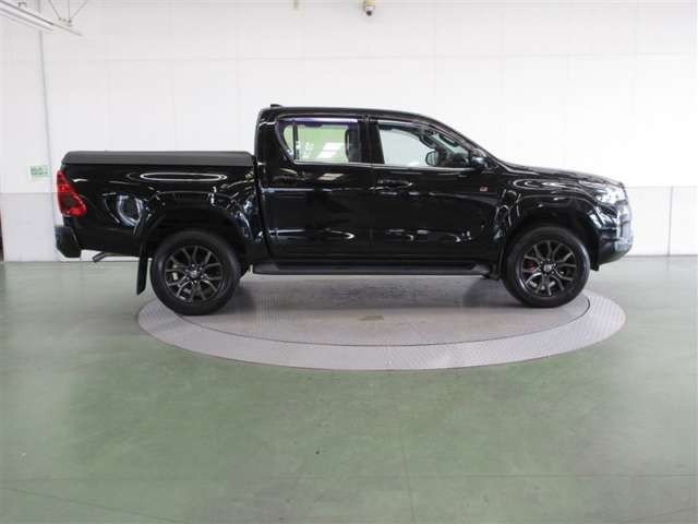 Toyota Hilux 5
