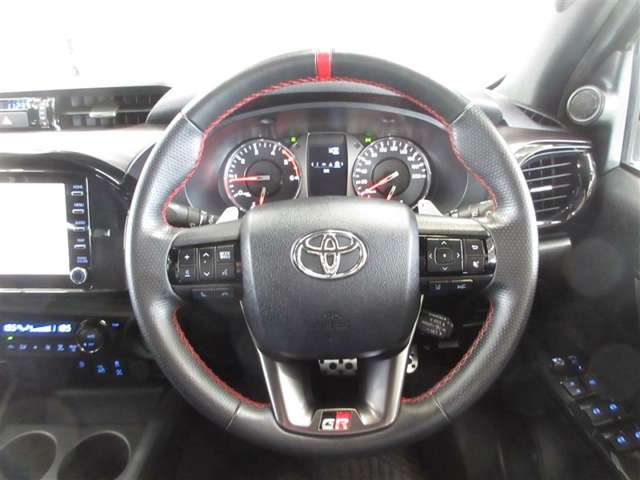 Toyota Hilux 8