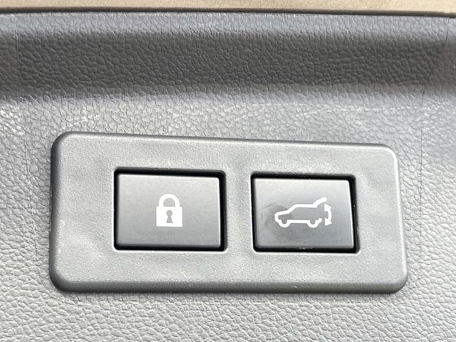 Subaru Legacy Outback 7