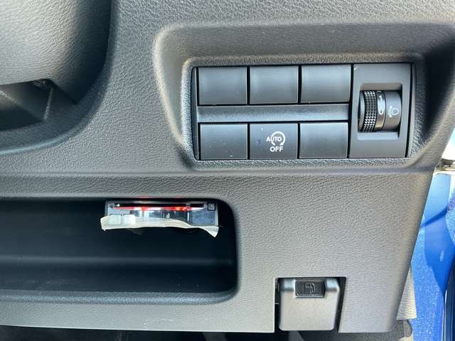Mitsubishi eK X 11