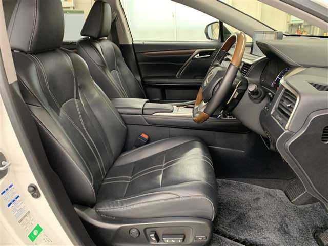 Lexus RX 9