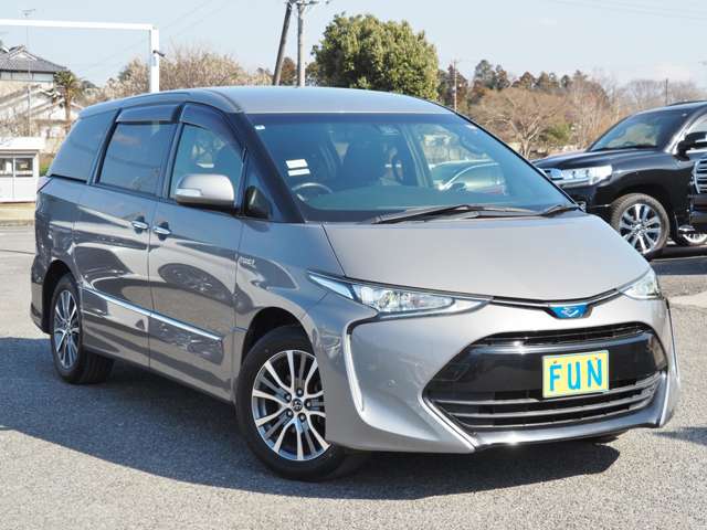 Toyota Estima Hybrid 3