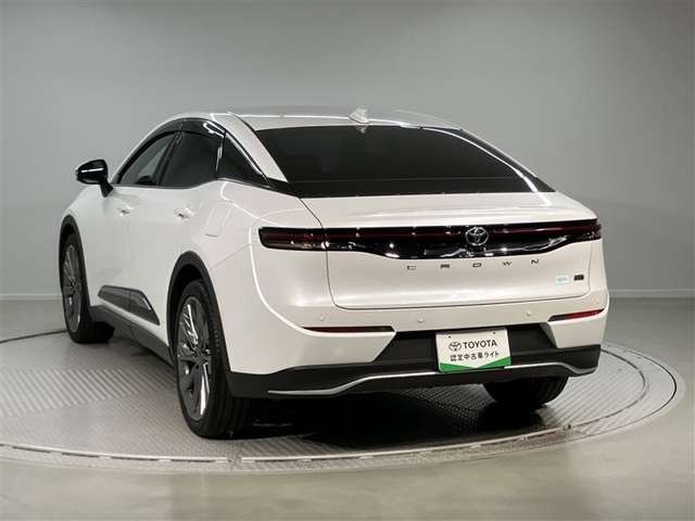 Toyota Crown Crossover 4