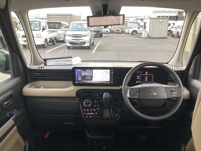 Mitsubishi Delica Mini 3
