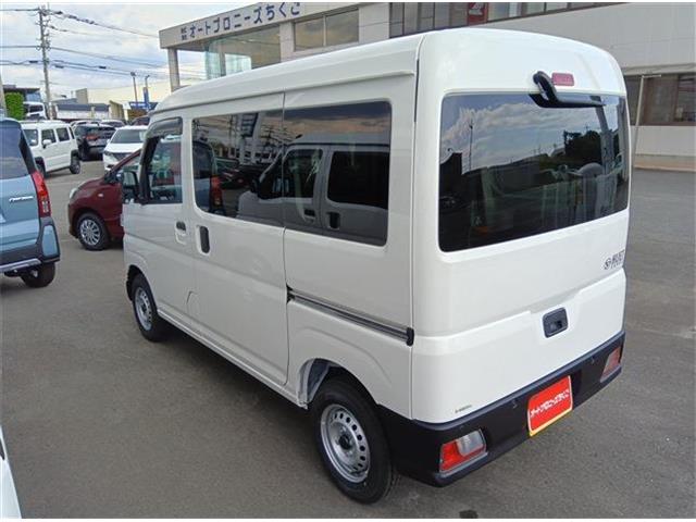 Daihatsu Hijet Cargo 9