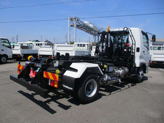 Mitsubishi Fuso Fighter 5