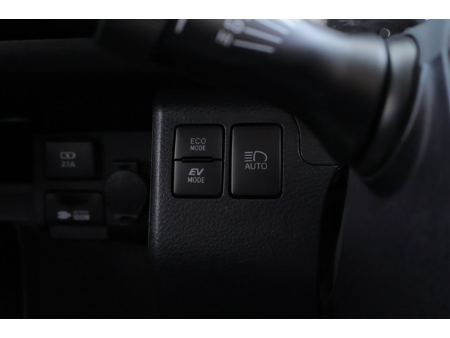 Toyota Probox Van 11