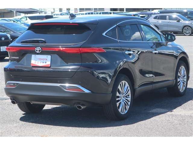 Toyota Harrier 4