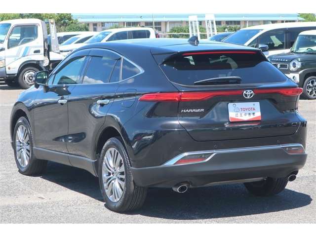 Toyota Harrier 5