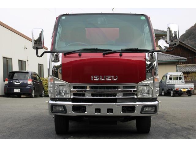 Isuzu Elf 3