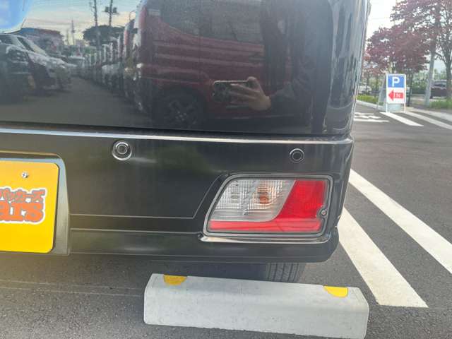 Daihatsu Hijet Cargo 12
