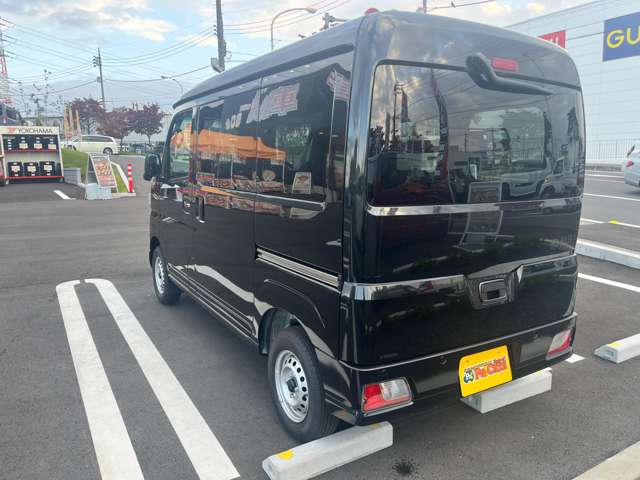 Daihatsu Hijet Cargo 10