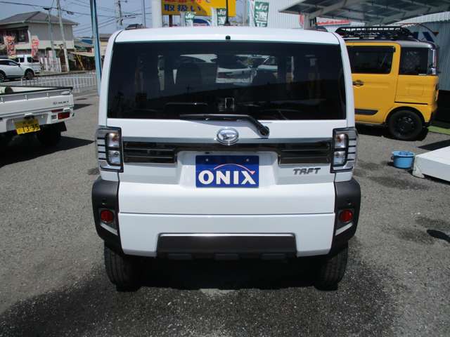 Daihatsu Taft 9